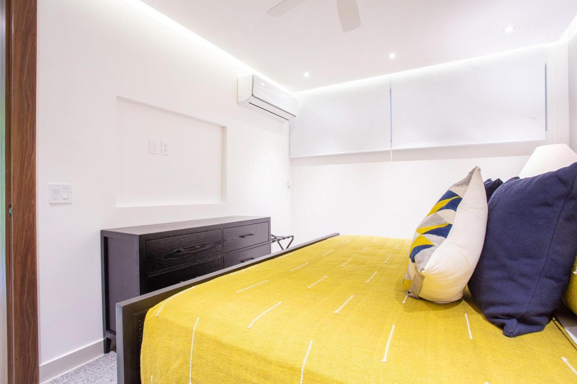 Holiday home Penthouse At Desire With Pool, Gym *