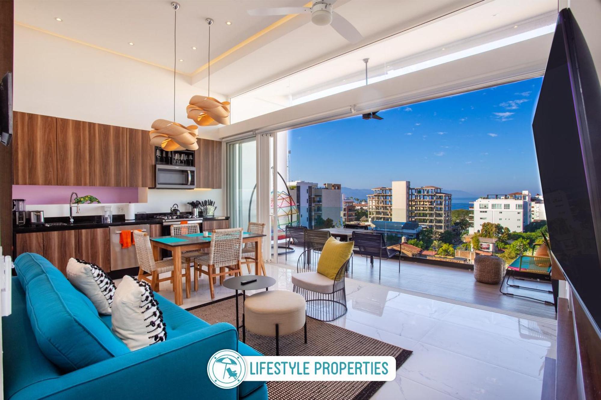 Holiday home Penthouse At Desire With Pool, Gym