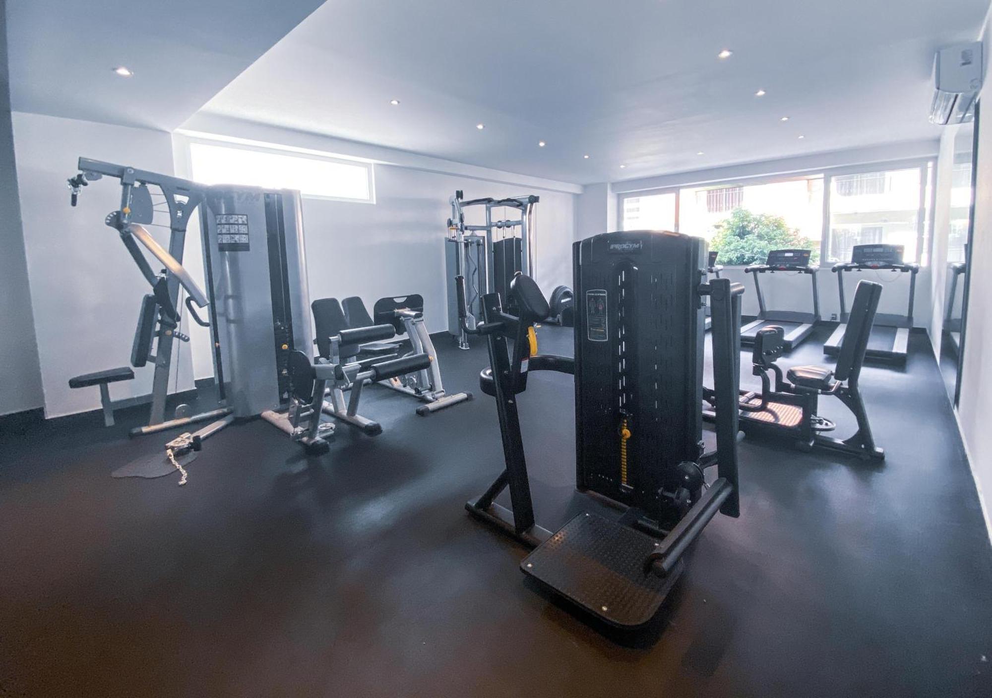 Holiday home Penthouse At Desire With Pool, Gym *