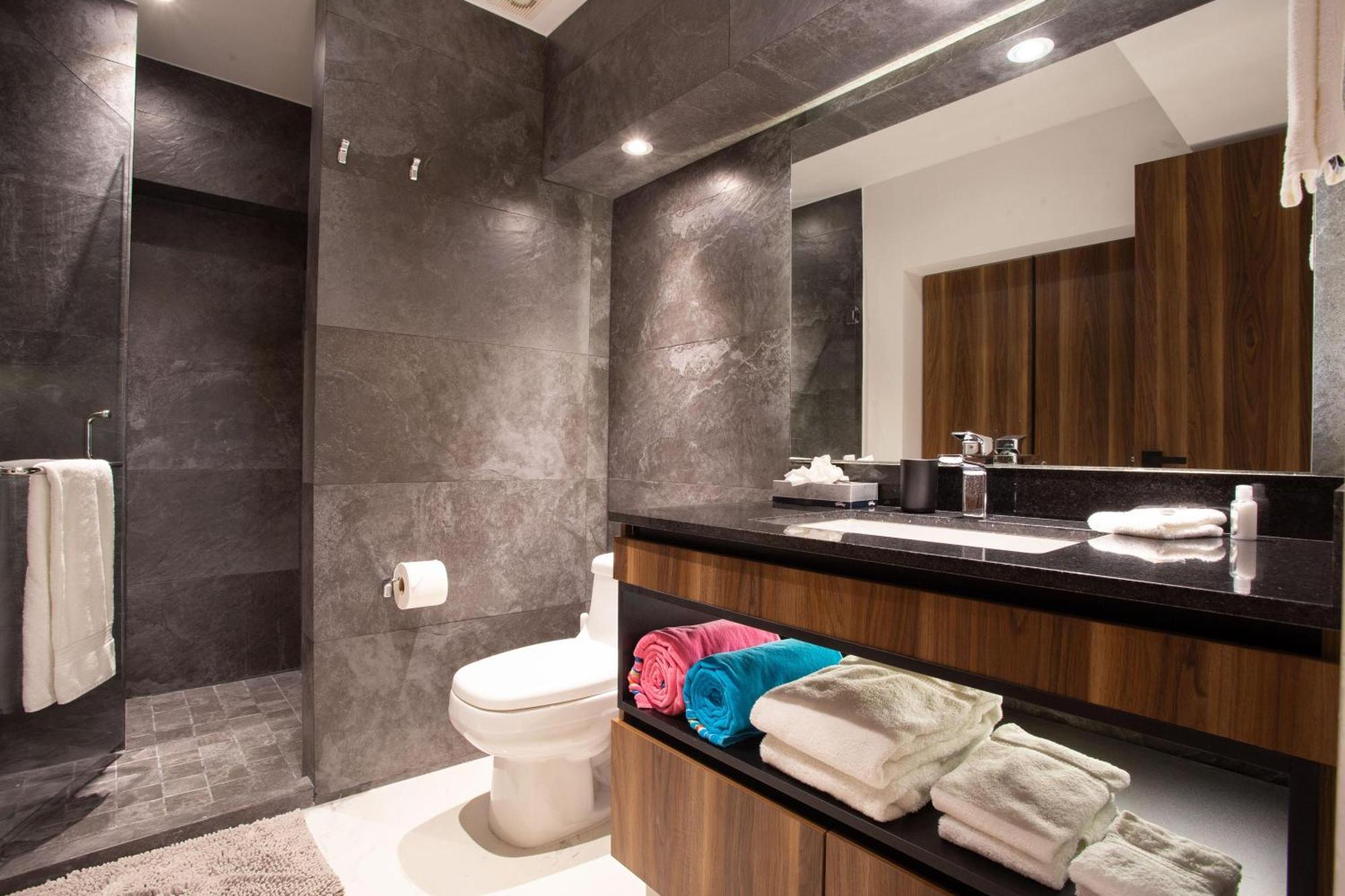 Holiday home Penthouse At Desire With Pool, Gym