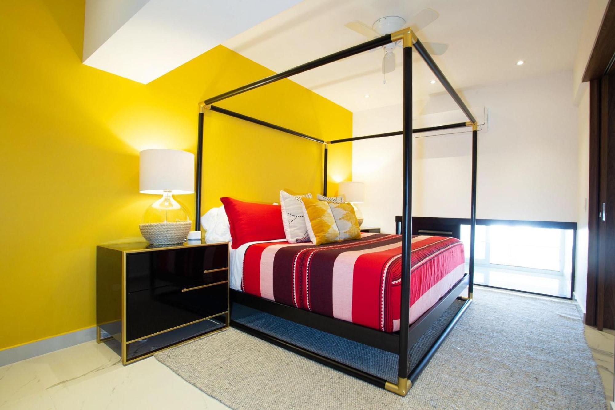 Penthouse At Desire With Pool, Gym Puerto Vallarta